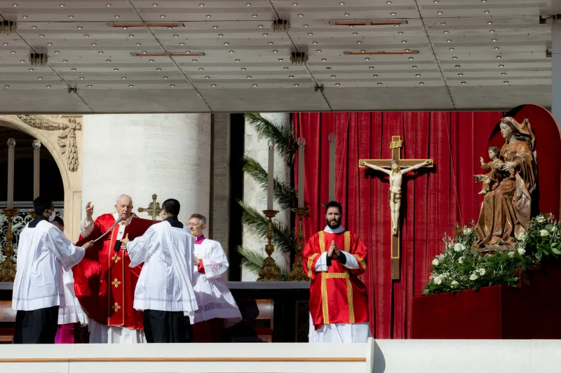 Pope Francis on Palm Sunday 2022: In war, Christ is crucified again
