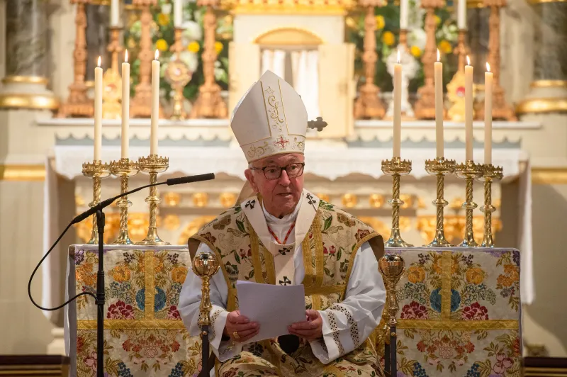 Cardinal Nichols: Traditional rite confirmations no longer permitted