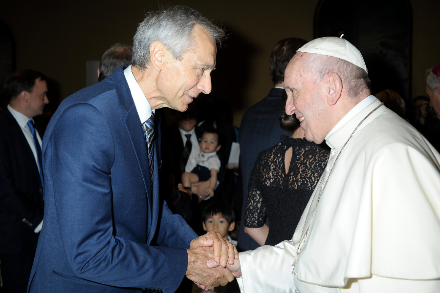 Ján Figeľ, special envoy for the promotion of freedom of religion outside the EU from 2016 to 2019, meets Pope Francis in 2018