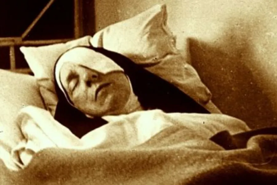 Mother Elżbieta Róża Czacka in the last years of her illness. / Laski.edu.pl.