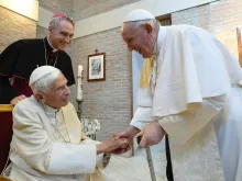 Pope Francis visits Benedict XVI on Aug. 27th, 2022