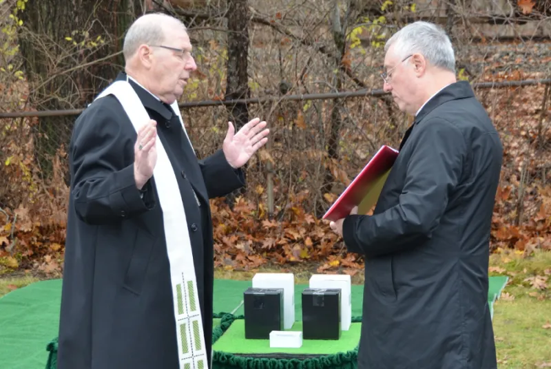 Bishop Deeley presides at outdoor prayer service for unclaimed remains in South Portland