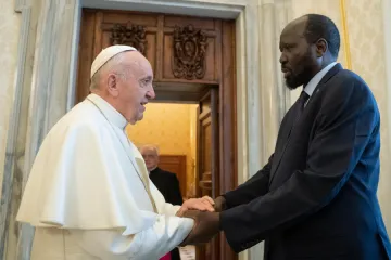 Pope Francis greet South Sudan’s President Salva Kiir at the Vatican on March 16, 2019.