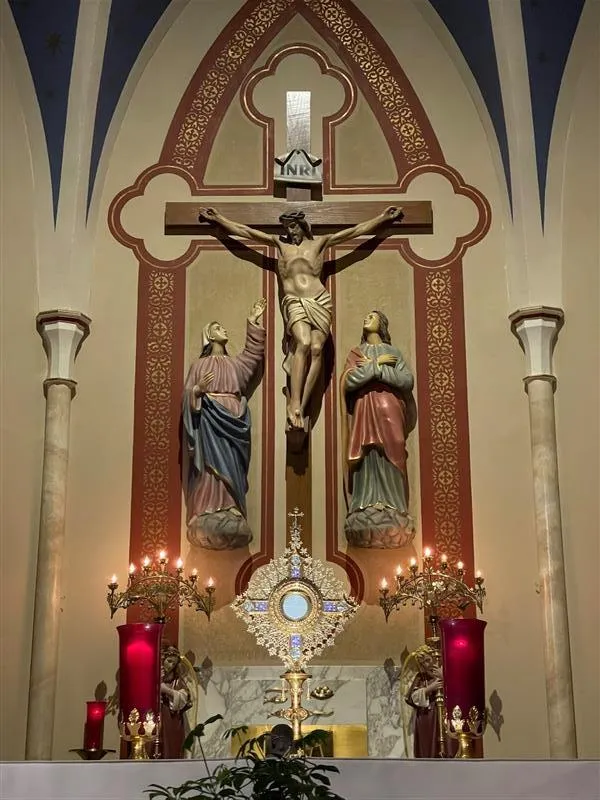 The exposed Blessed Sacrament at St. Bonaventure Catholic Church in Columbus, Nebraska. Credit: Tim Cumberland