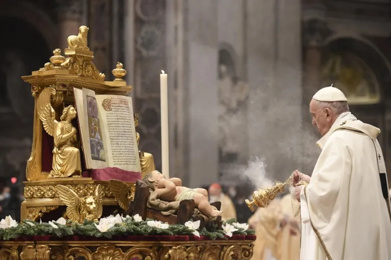 Pope Francis offers Mass for the Solemnity of the Epiphany in St. Peter’s Basilica on Jan. 6, 2022.?w=200&h=150