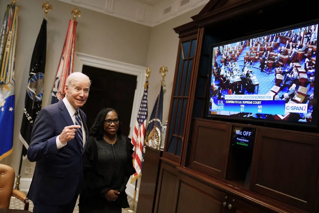US President Joe Biden and Judge Ketanji Brown Jackson watch the US Senate vote on whether to approve Judge Brown's appointment to the US Supreme Court in the Roosevelt Room of the White House in Washington, DC, on April 7, 2022.?w=200&h=150