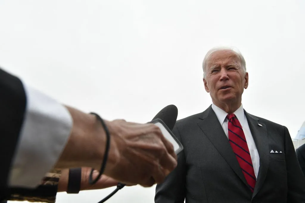 US President Joe Biden speaks to members of the press prior to boarding Air Force One at Joint Base Andrews in Maryland, May 3, 2022.?w=200&h=150