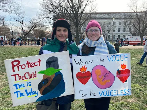 Ben (12) and Madeline (turning 14 on Jan. 21) of Fredericksburg, Virginia, at the March for Life in Washington, D.C., on Jan. 21, 2022. Katie Yoder/CNA