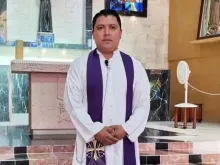 Father Felipe Vélez Jiménez, the pastor of St. Gerard Maria Majella parish in the town of Iguala, was shot in the cheekbone right while driving his vehicle in Chilapa county, in the State of Guerrero, on July 28, 2022.