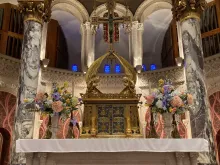 The altar and tabernacle of Corpus Christi Priory in Springfield, Illinois.