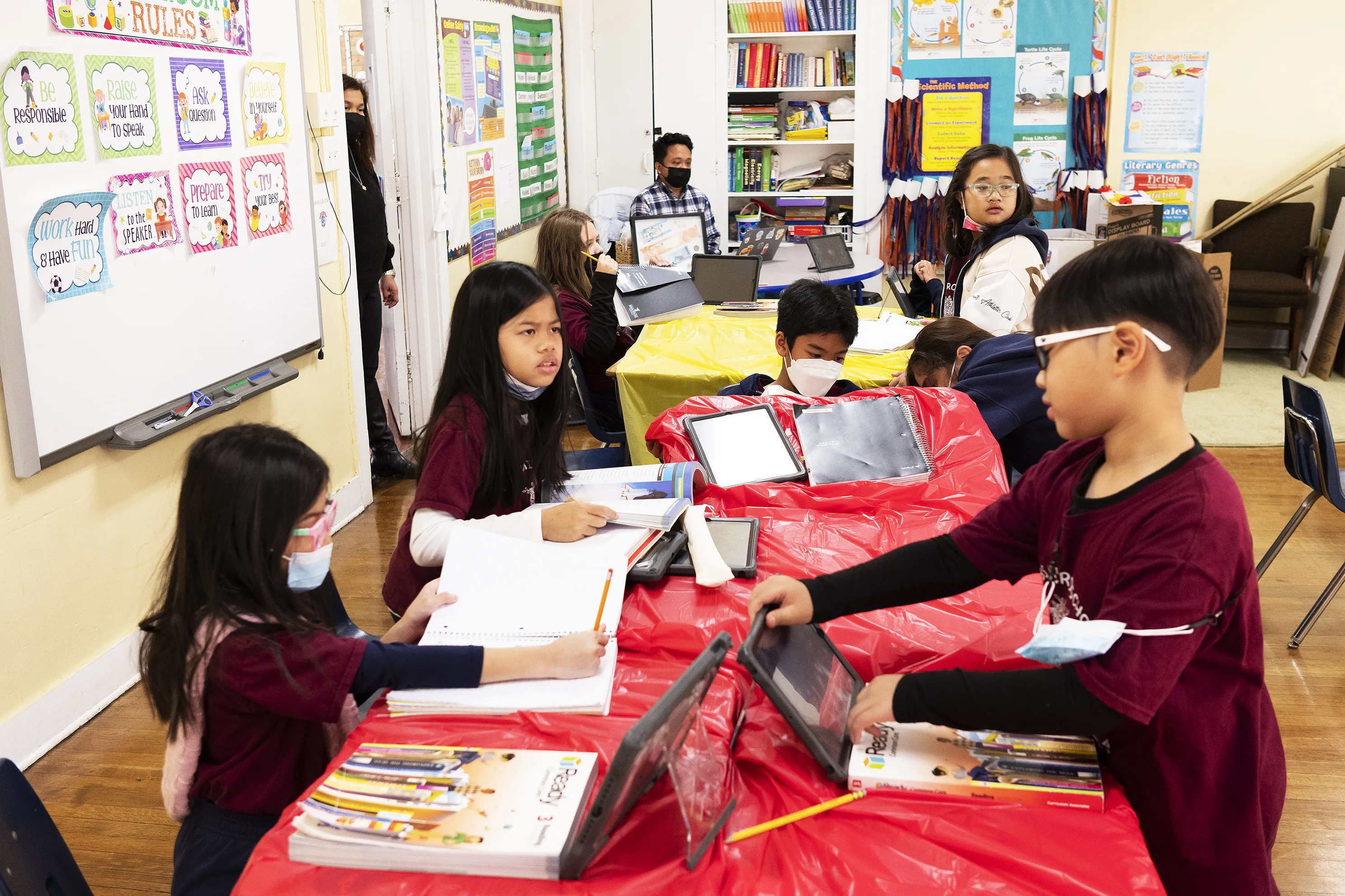 Students at Precious Blood School, located a few miles west of downtown Los Angeles. Precious Blood is one of three new inner-city “microschools” trying a fresh approach to Catholic education.?w=200&h=150