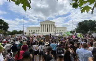 Demonstrators on both sides of the abortion issue outside the U.S. Supreme Court in Washington, D.C., after the court released its decision in the Dobbs abortion case on June 24, 2022. Katie Yoder/CNA