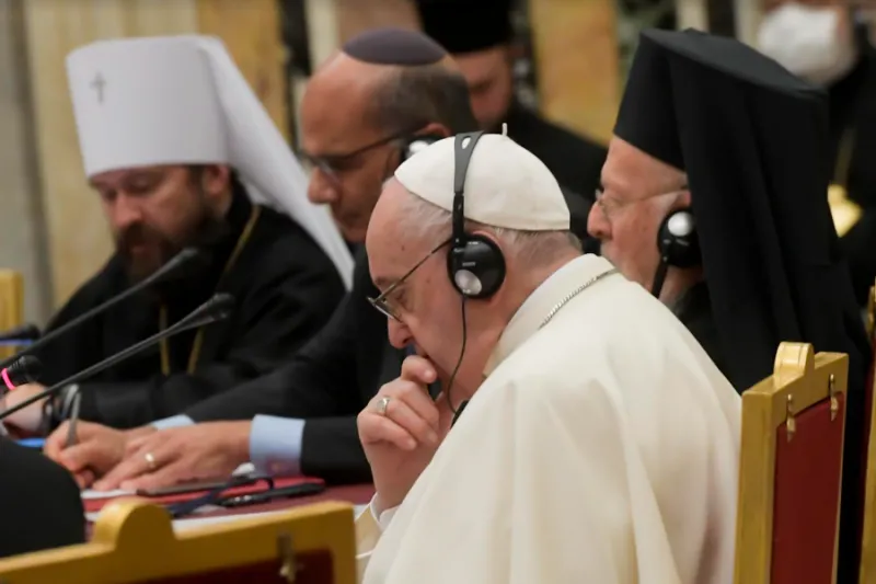 Pope Francis discusses education with faith leaders on World Teachers’ Day