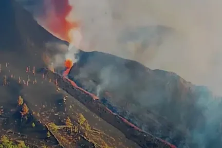 Video: Lava destroys church on La Palma in Canary Islands