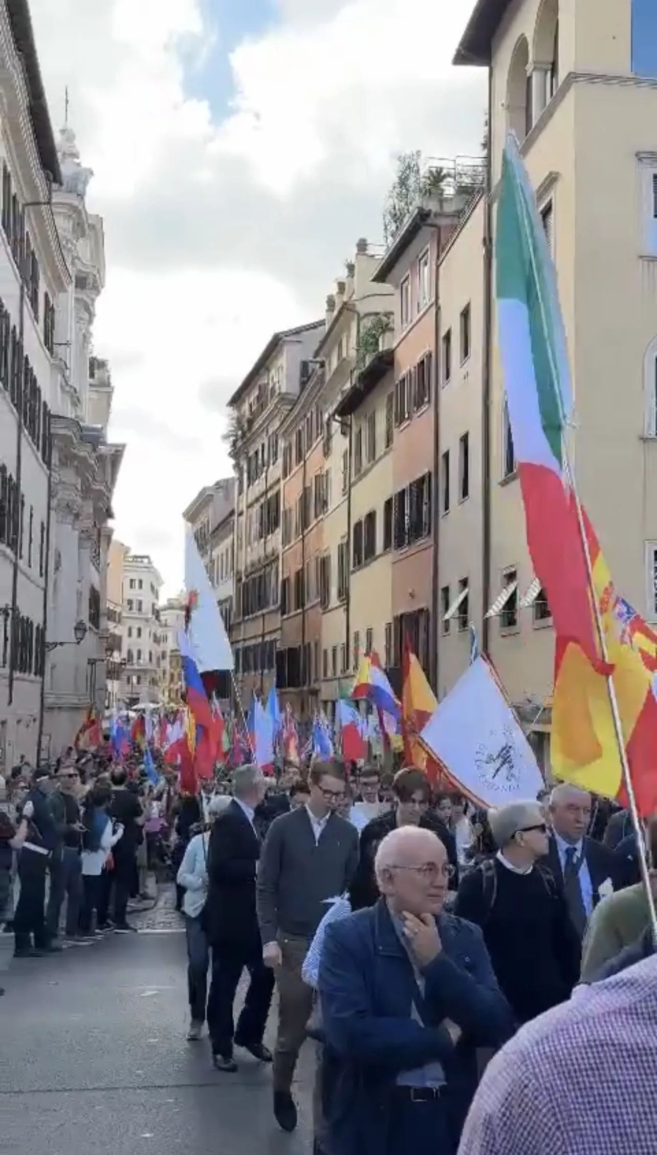 Pilgrims participate in a Eucharistic procession along the streets of Rome on Oct. 28, 2023, as part of the Summorum Pontificum pilgrimage, an annual three-day pilgrimage for devotees of the Traditional Latin Mass. Credit: Mountain Burtoc