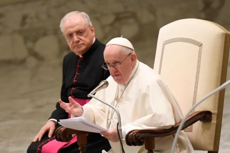  Pope Francis to parents: Never condemn a child 