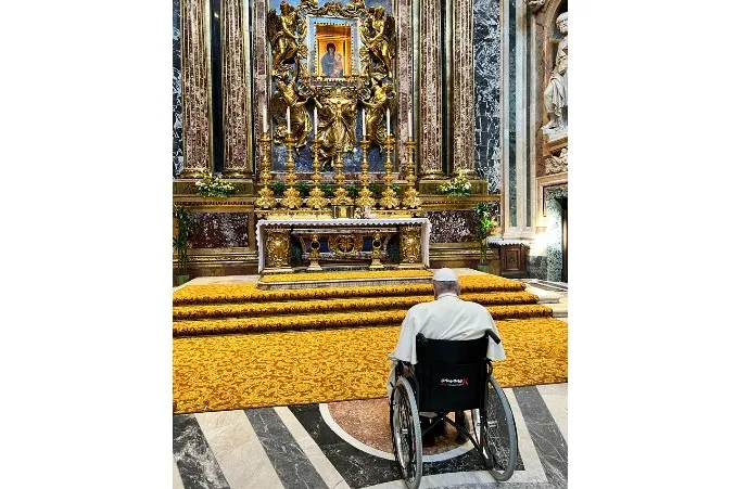 Pope Francis prayed in front of the Salus Populi Romani icon in the Basilica of St. Mary Major on the morning of July 22, 2022. He prayed again in front of the icon on Sept. 12, 2022, to entrust his upcoming trip to Kazakhstan to Mary.?w=200&h=150