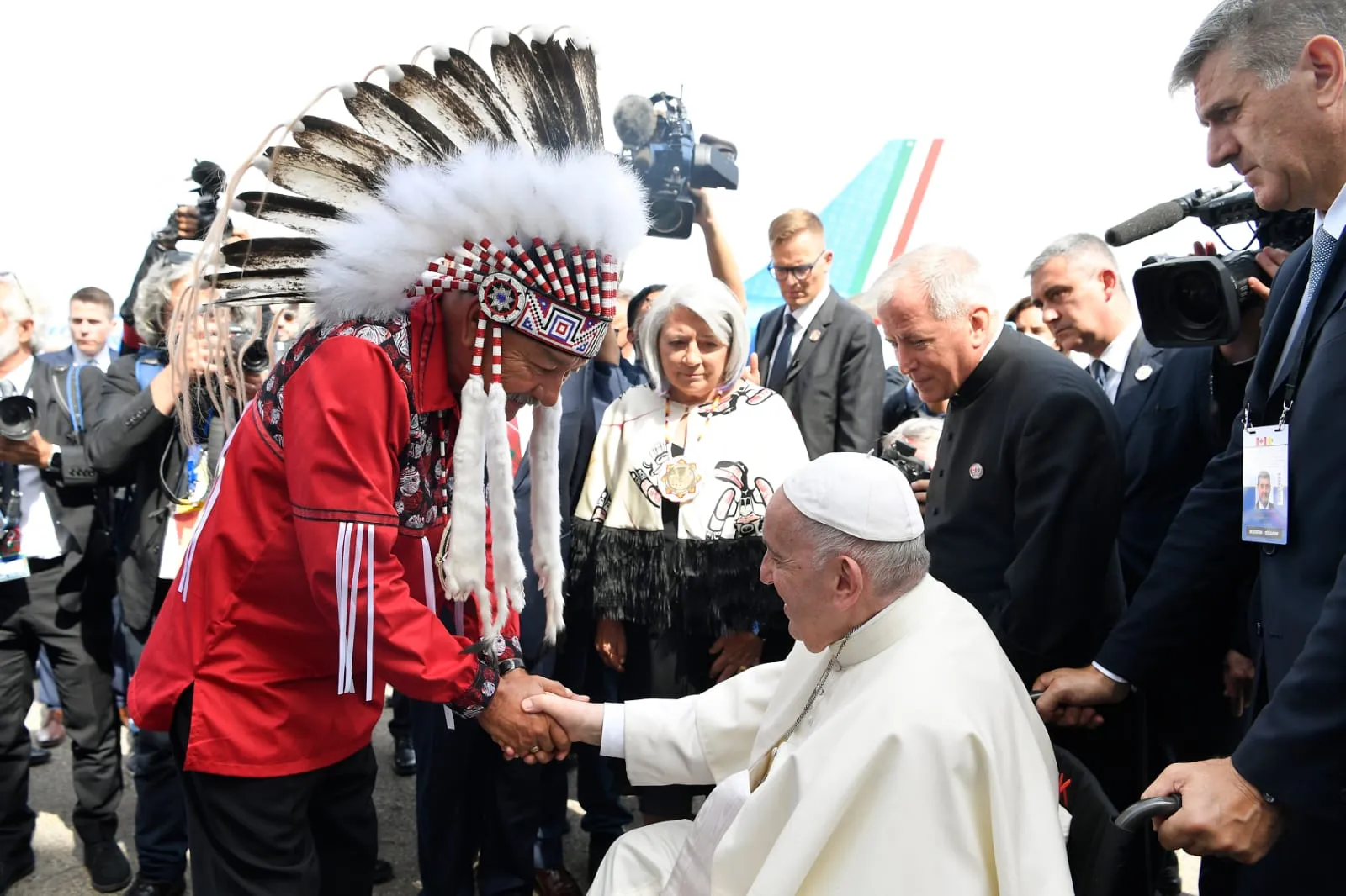 Pope Francis is greeted by a representative of Canada's indigenous peoples upon his arrival in Edmonton, Alberta, on July 24, 2022 at the start of his six-day visit to Canada.?w=200&h=150