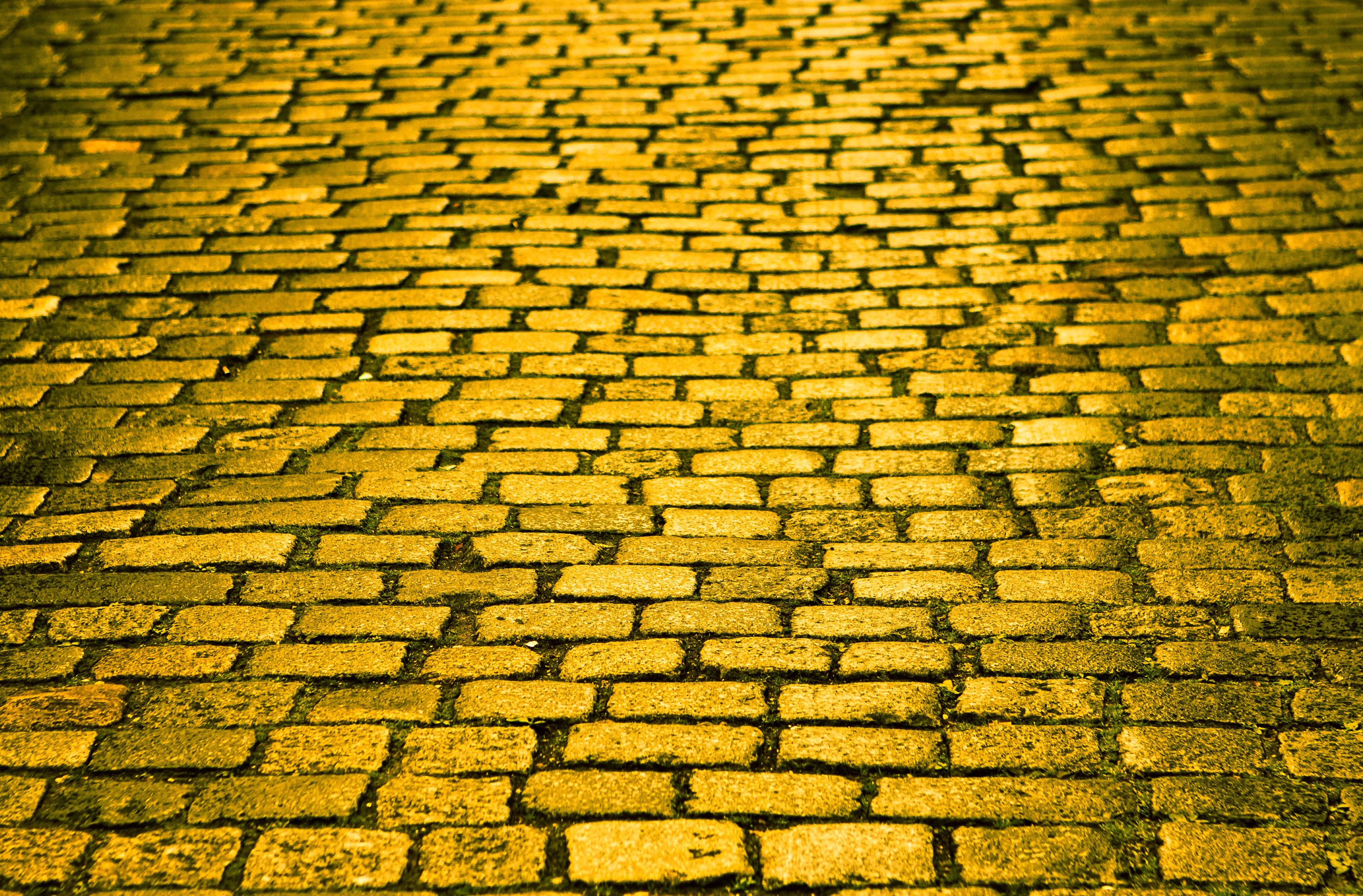 Yellow brick road.?w=200&h=150
